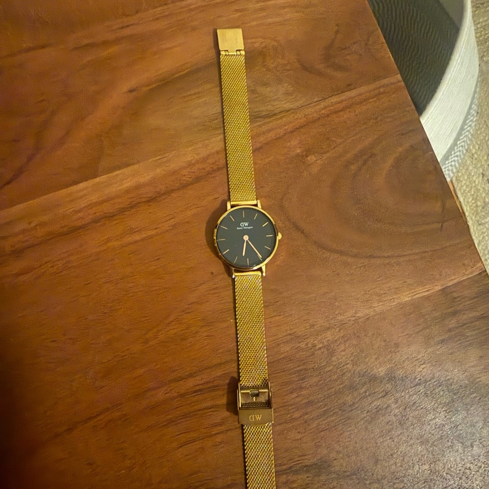 Daniel Wellington Gold Watch